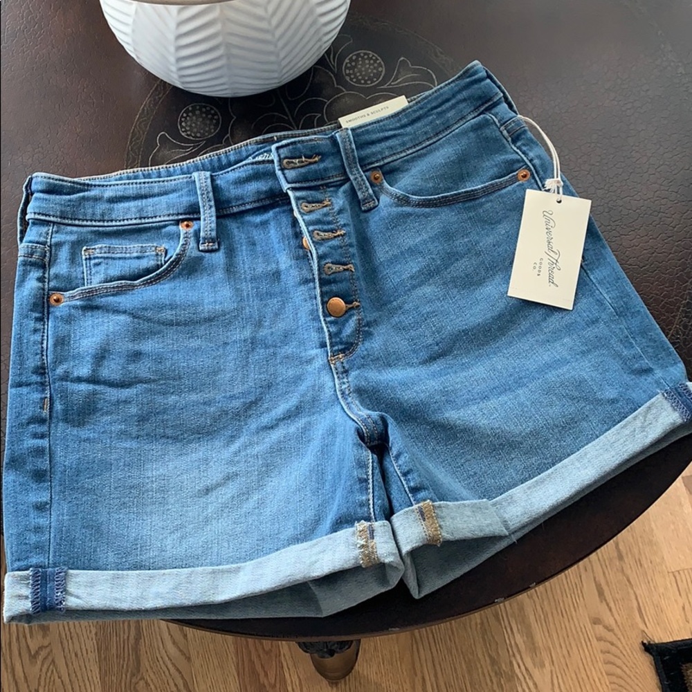 Universal Thread high rise midi shorts. Size 8.